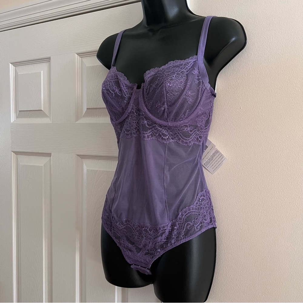 NWT La Perla lace underwire bodysuit 36D lavender purple